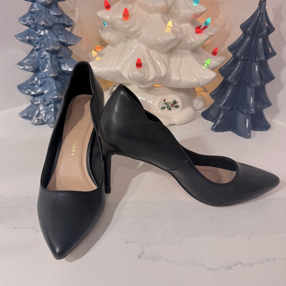 FREE BUNDLE YSL or CHINESE LAUNDRY Rya Pump size 8 👠🎄